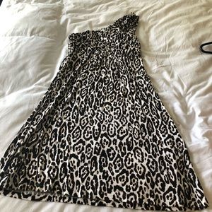 TART brand leopard dress off shoulder M